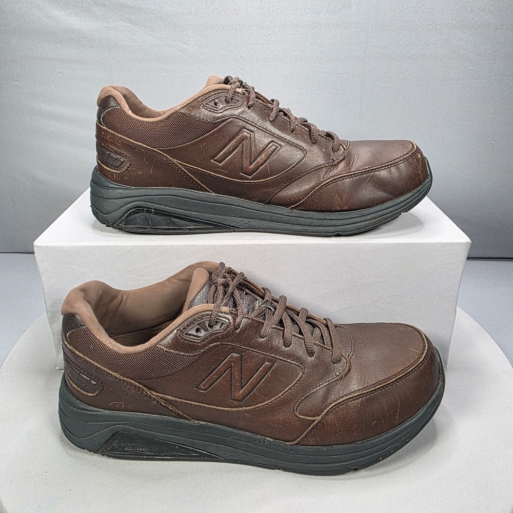 New Balance 928 v3 Dad Shoes Mens Size 10 4E Wide Brown Leather Walking MW928BR3